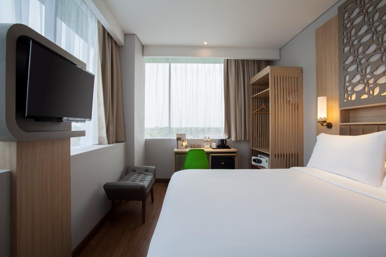 Ibis Styles Cikarang Hotel Bekasi Eksteriør billede